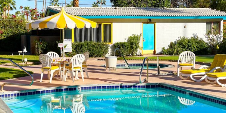 A PLACE IN THE SUN HOTEL Palm Springs Best Boutique Resort Winner