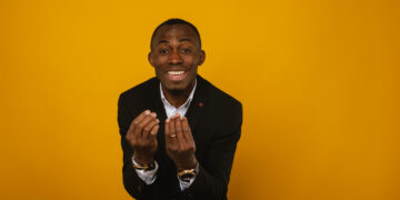 An exclusive Interview with Award-winning International keynote Speaker Roland Ngole