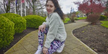 Meet Artist Emma Quinones