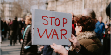 How does the War Affect Climate Change by Linda Athanasiadou