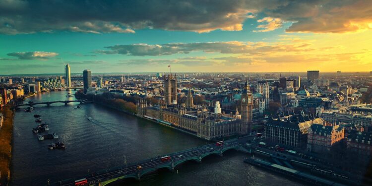 How to Enjoy a Weekend Away in the UK