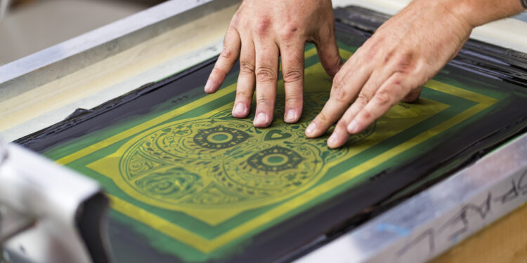 3 Tips for Choosing Your Screen Printing Starter Kit