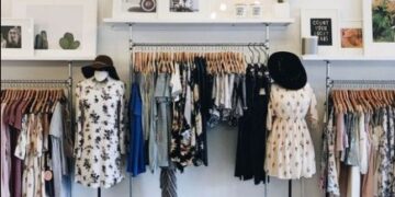 4 Tips for Setting Up Your Retail Display Tables