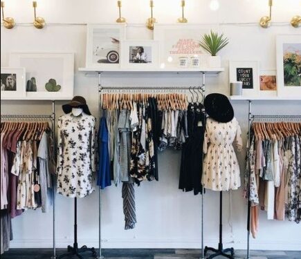 4 Tips for Setting Up Your Retail Display Tables