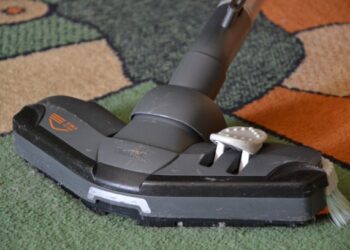 how to clean a persian rug