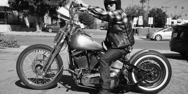 Does Zahn McClarnon have a twin brother