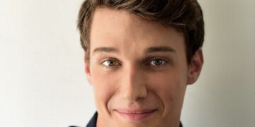 Hollywood Bound: Alex Henry’s Path from Serbia to Stardom