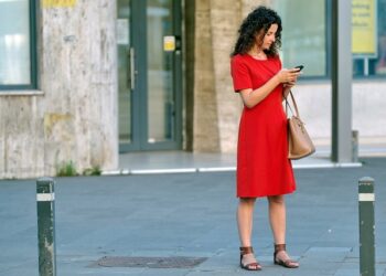 Beyond Just Carrying: Exploring the Marketing Power of Custom Printed Bags