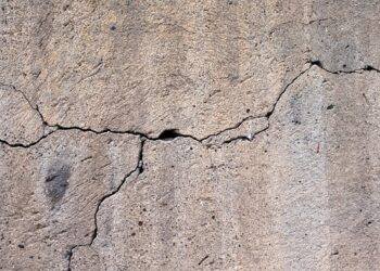 From Cracks to Crumbling: Understanding the Causes of Concrete Damage