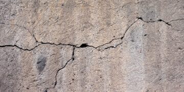 From Cracks to Crumbling: Understanding the Causes of Concrete Damage