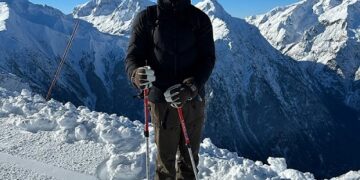 Elliot: The 24-Year-Old Trading Prodigy Breaking Barriers and Sharing Knowledge