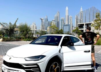 EJ Trading: A Top FTMO Trader Leading a Thriving Community