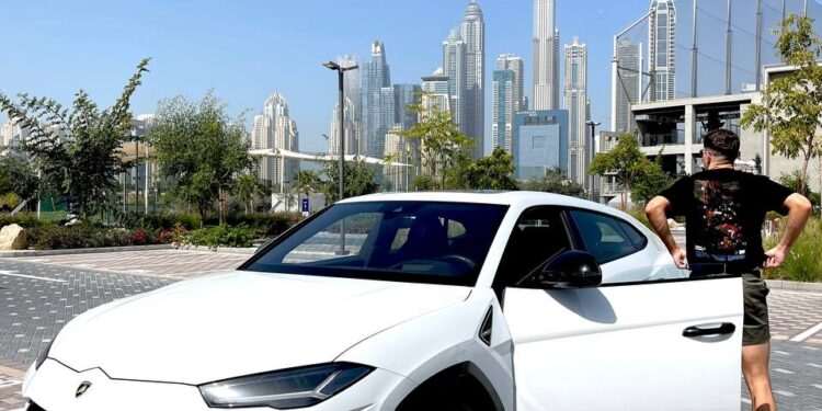 EJ Trading: A Top FTMO Trader Leading a Thriving Community