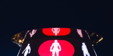 LEOW Lights Up EXPO 2025 Osaka with Music‑Driven “Future Weave”