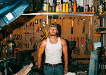 New Country’s Rising Star Reece Releases Summer Anthem “Roots”