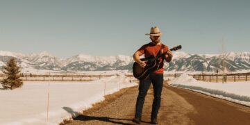 Cole Decker Turns Heartbreak Into Healing With “Life of Despair”