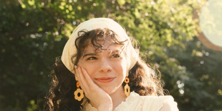 Lauren Cassidy Chooses Self-Worth on Empowering New Single “Two Things”